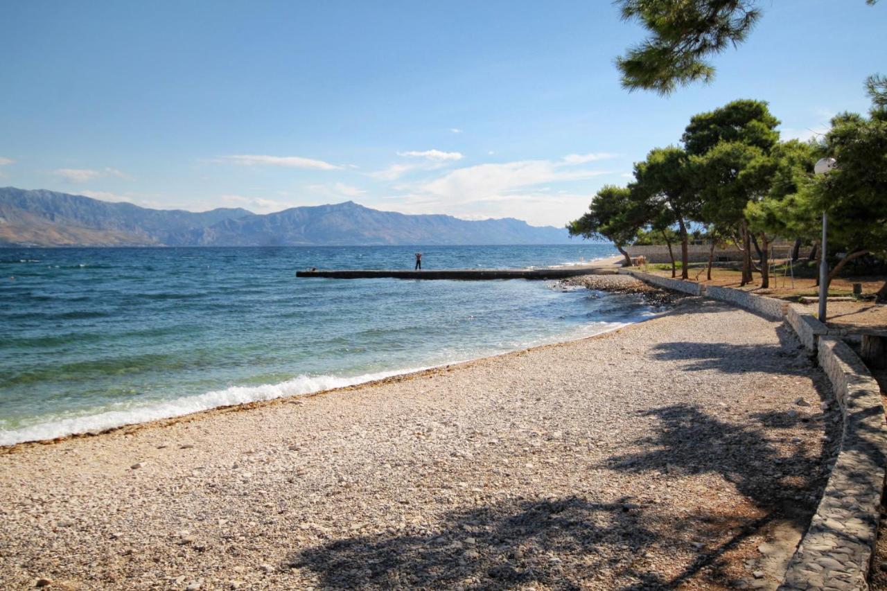 Apartments With A Parking Space Supetar, Brac - 6037 Exterior photo